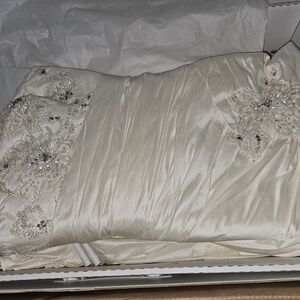 Elegant Cream Satin Dress with Floral Embellishments